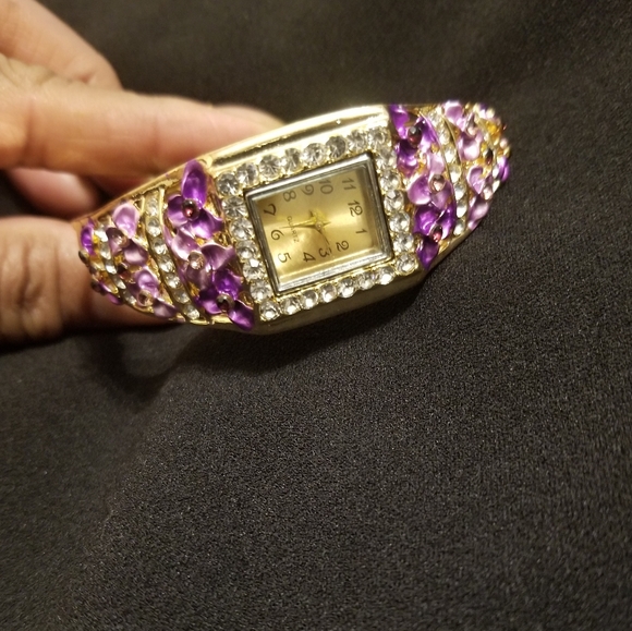 💥BRACELET WATCH - Picture 2 of 6